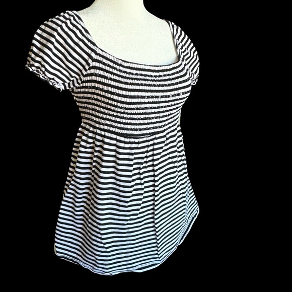 Black-White Stripe Babydoll Blouse Sz M - Picture 7 of 12